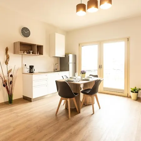 Apartment Borgoroma - Business & Verona